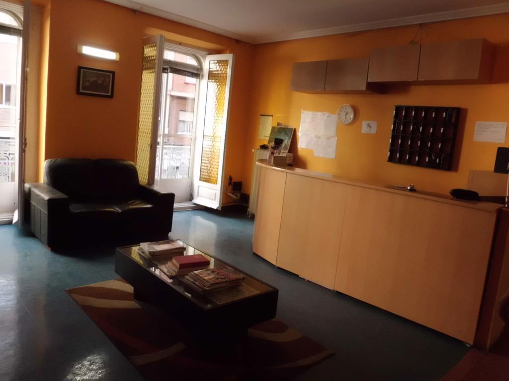 Hostal Lima Valladolid Extérieur photo