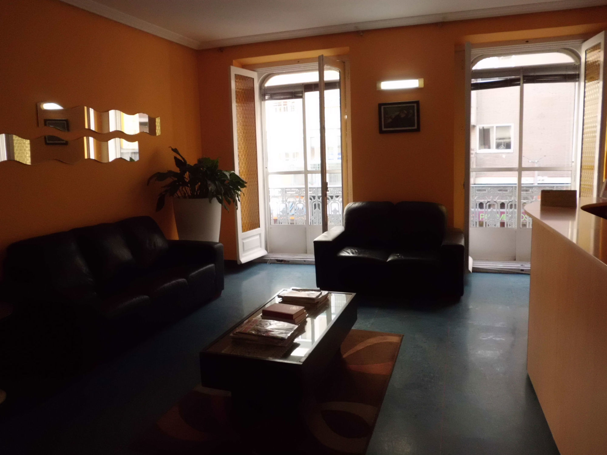 Hostal Lima Valladolid Extérieur photo