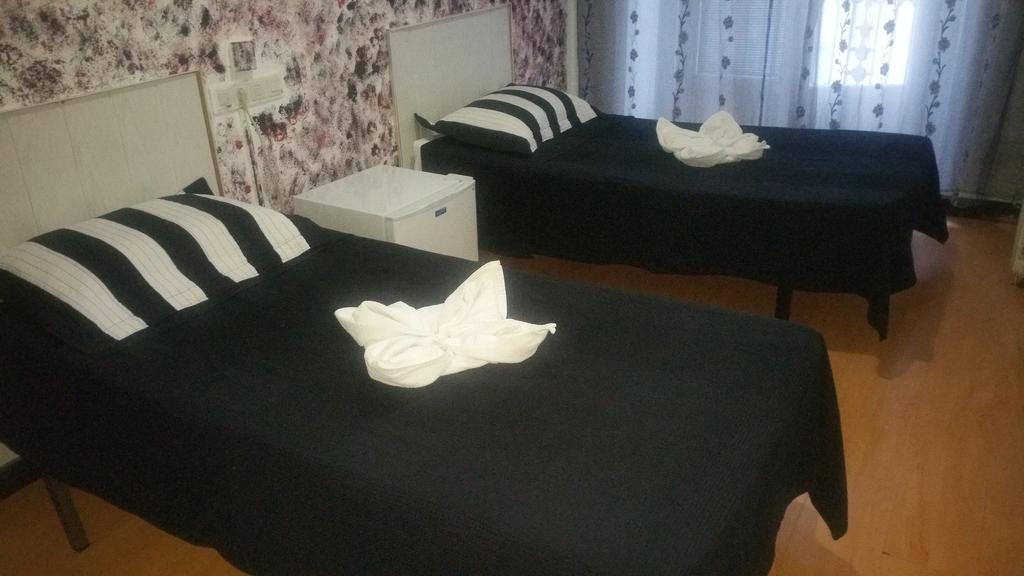 Hostal Lima Valladolid Extérieur photo