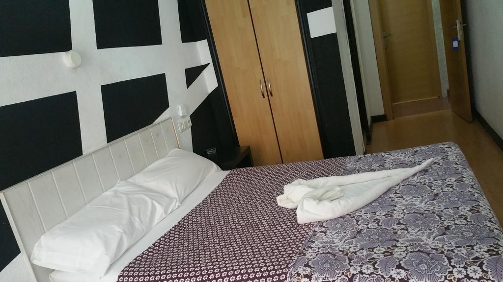 Hostal Lima Valladolid Extérieur photo
