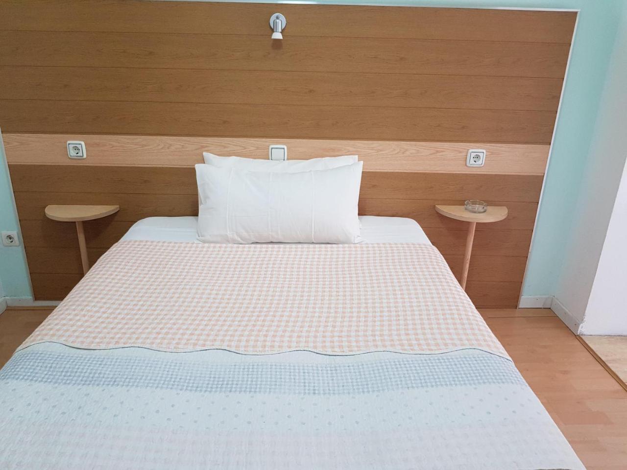 Hostal Lima Valladolid Extérieur photo