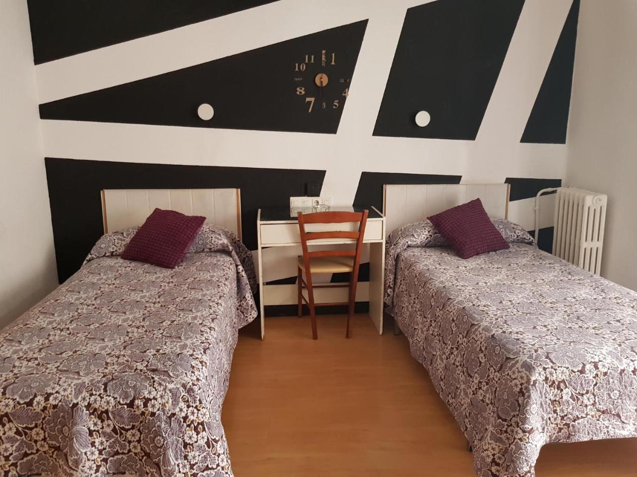 Hostal Lima Valladolid Extérieur photo